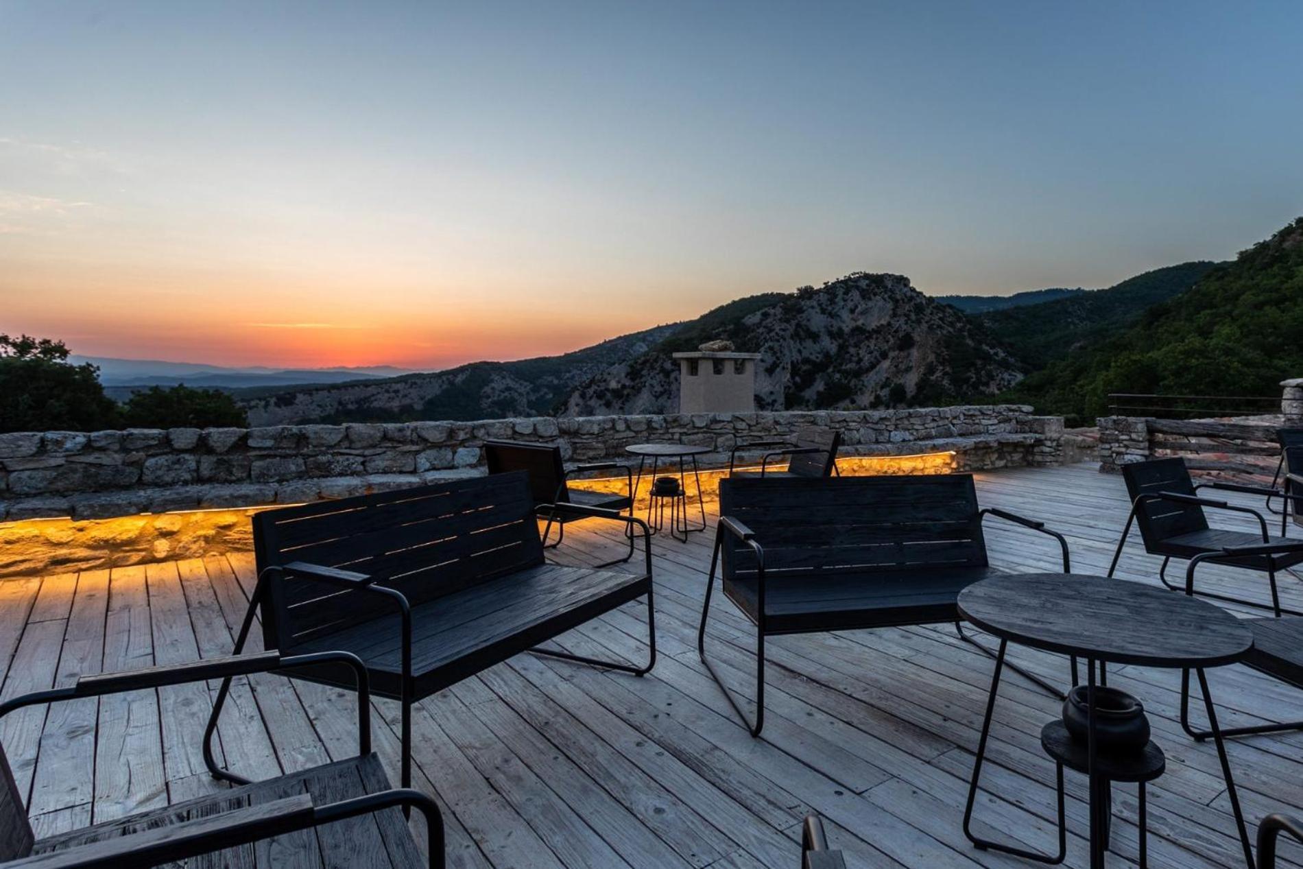 Le Domaine Du Castellas Sivergues Dış mekan fotoğraf